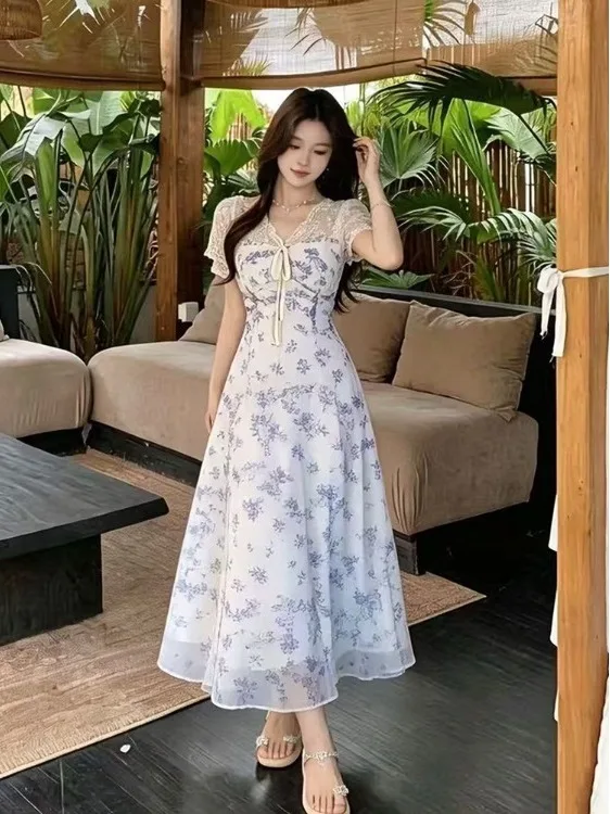 

plus Size Women's Gentle Lace V-Neck Short Sleeve Dress Summer New Waist Cinched Floral A-Line Long Dress Commute Style High ...