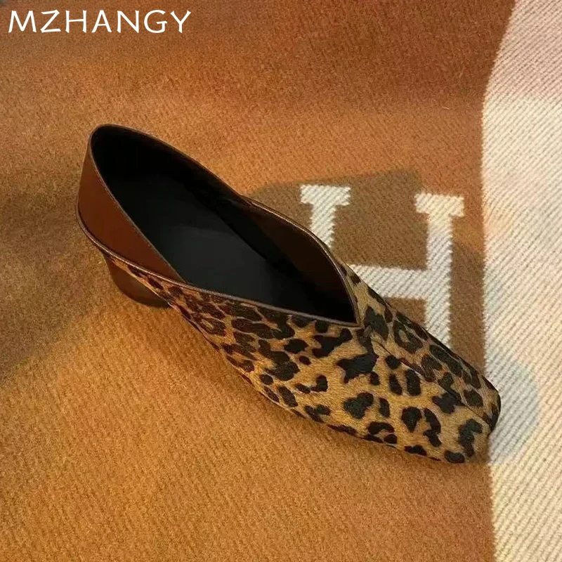 Scarpe da donna con tacco medio leopardato Punta quadrata Mocassini robusti Scarpe da donna Tendenza Nuove scarpe eleganti Designer Dรฉcolletรฉ