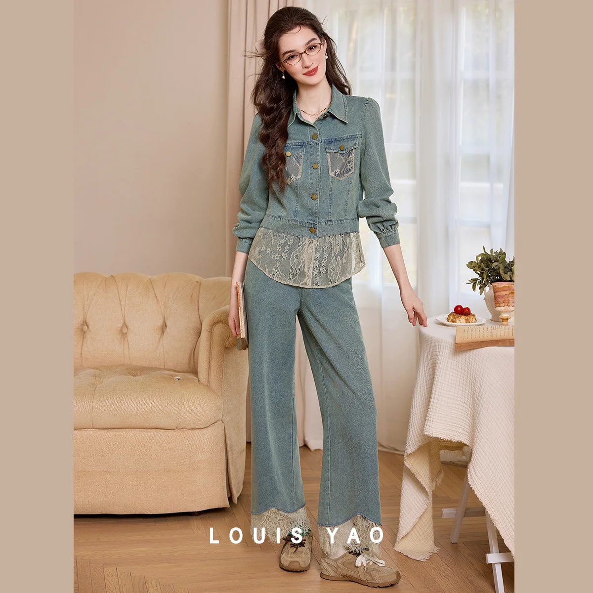 

LOUIS YAO Lace-Patch Jeans Set 2025 Autumn Fashion Collared Long-Sleeve Denim Jacket and Denim Pants Women's Two-Piece Set