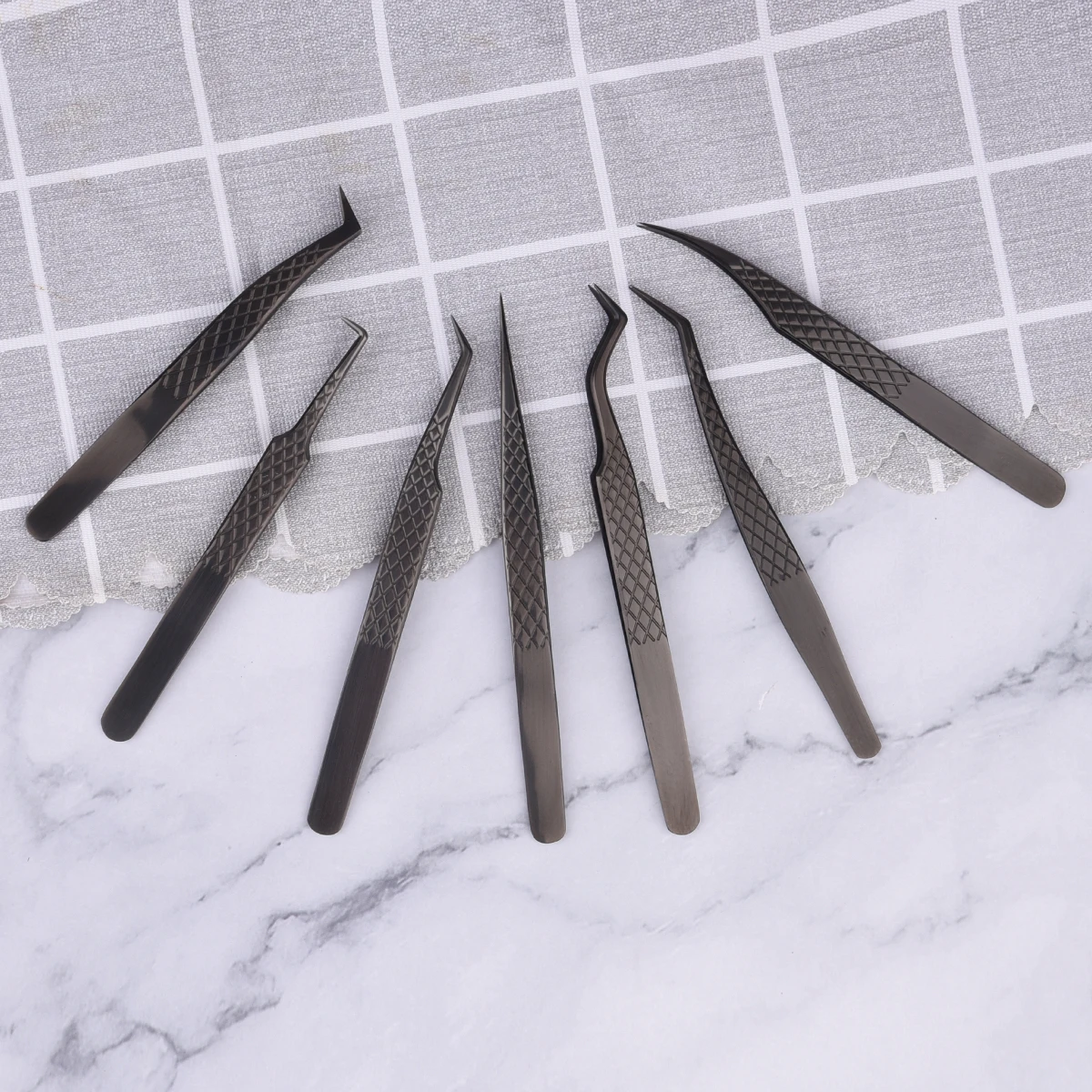 Diamond Grip Eyelash Extensions Tweezer Lash Precision Tweezers Steel Dolphin-shaped Tip, False Lashes Application Tools, Black