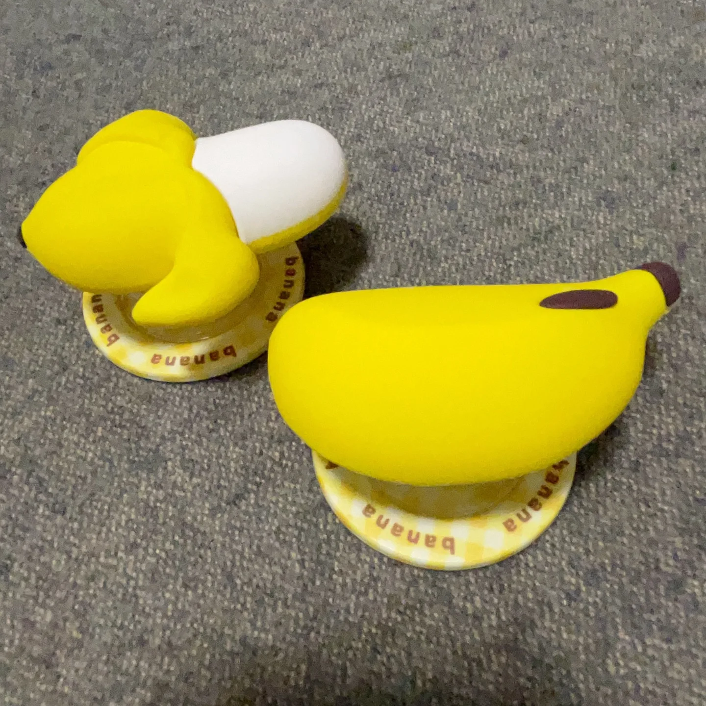 

Креативный банановый сильный магнитный держатель-подставка для мобильного телефона, трендовый аксессуар для мобильного телефона MagSafe, классическая модная ручка для телефона