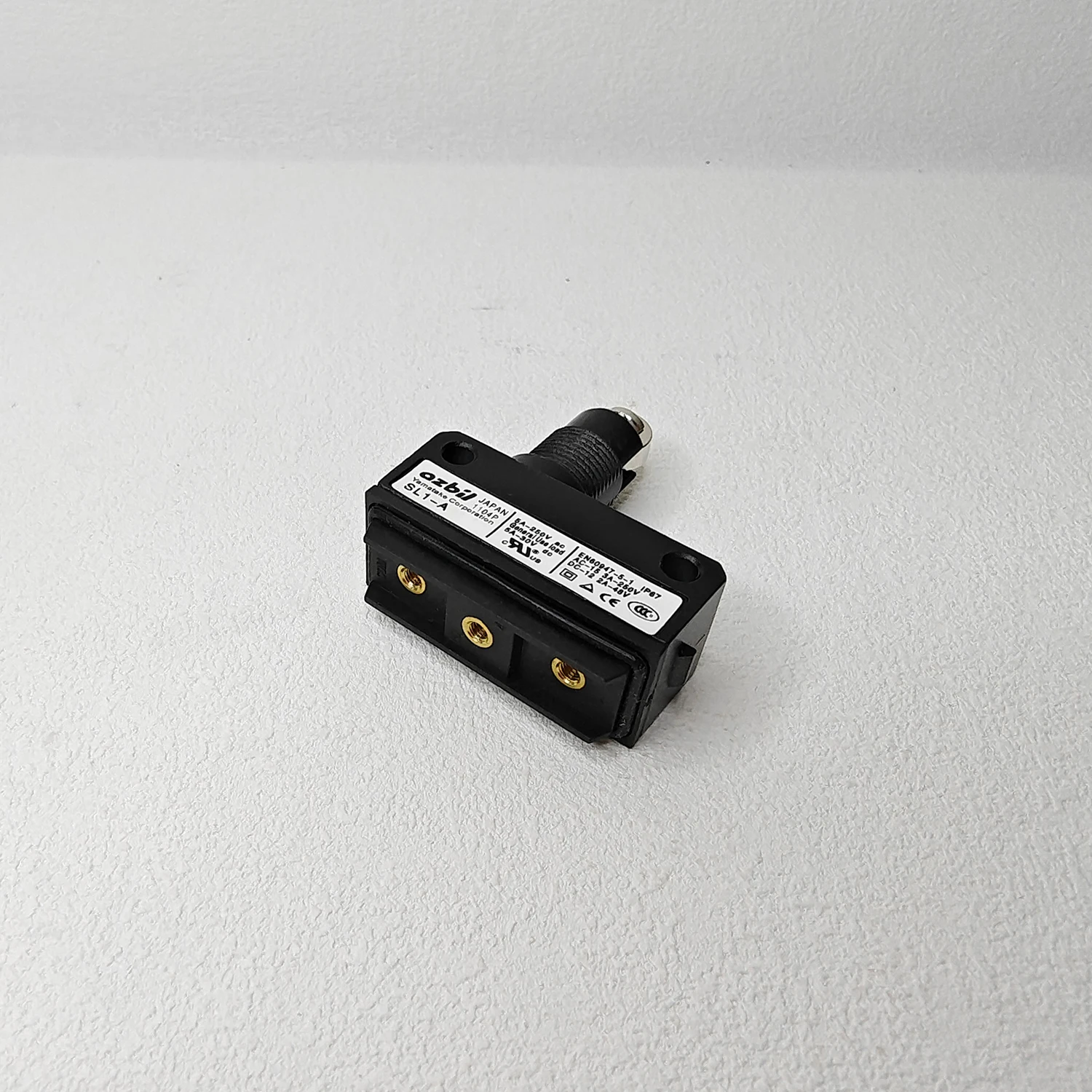 SL1-A Compact Horizontal Limit Switches Roller Switch Industrial Automation