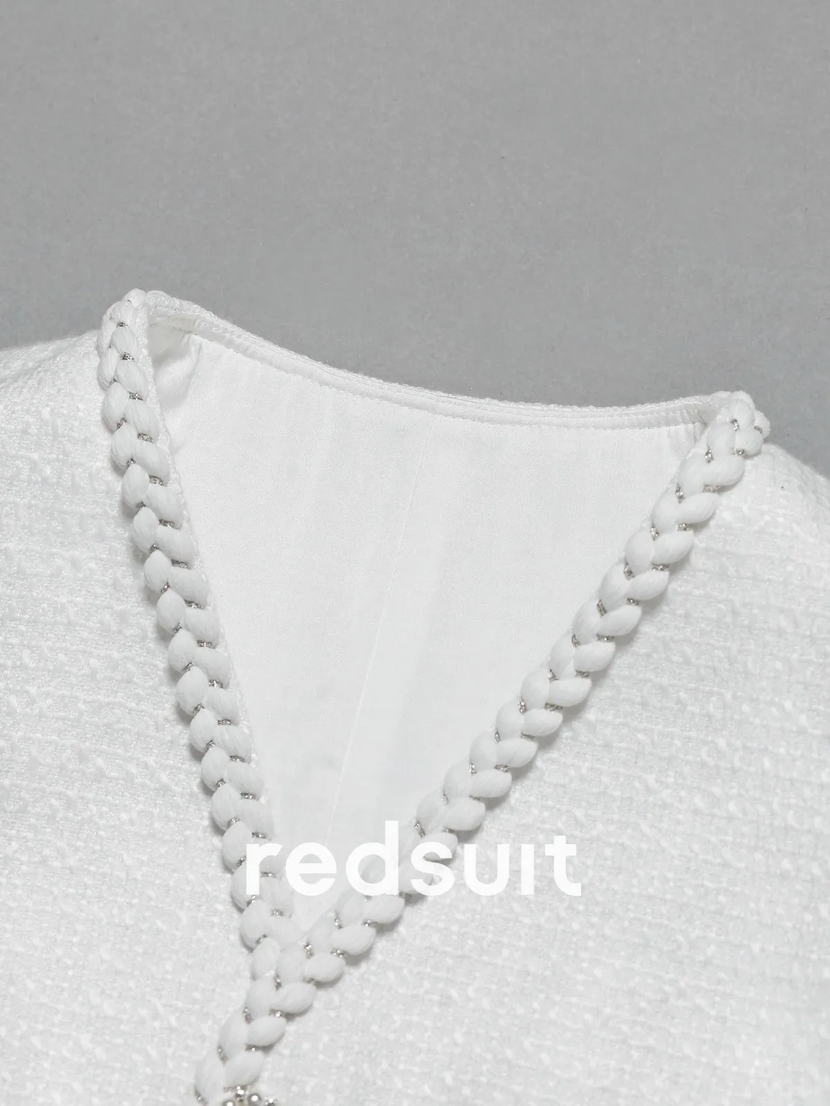 New High end white V-neck hand woven border versatile lightweight short vest Custom size