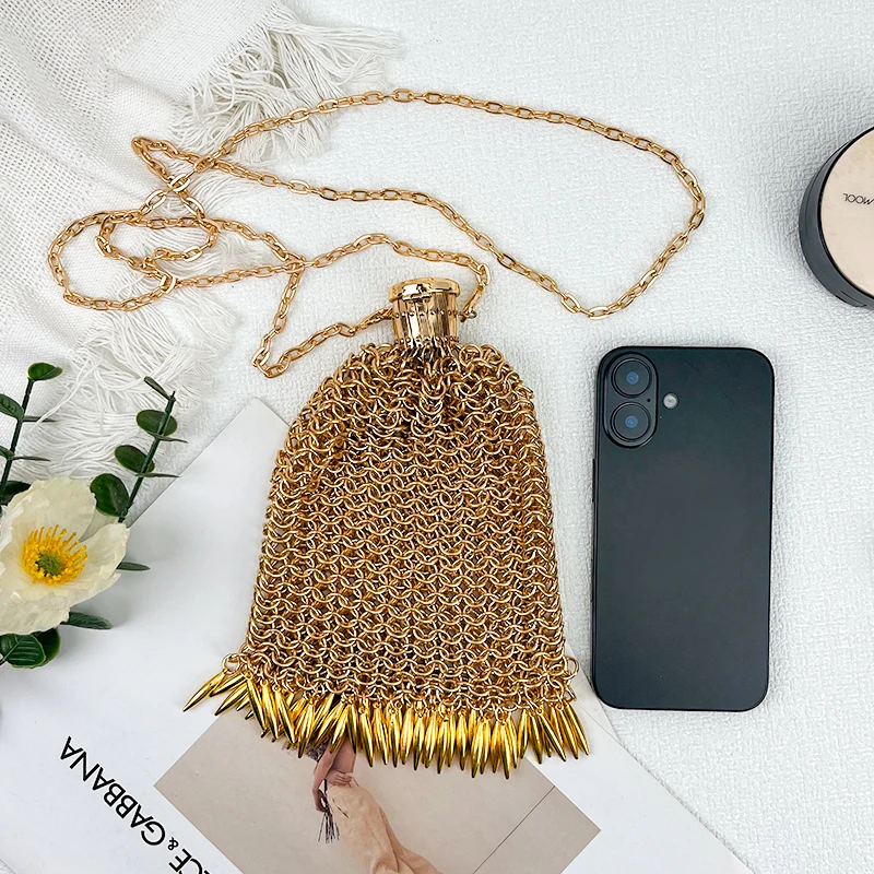 2025 niche design new high-end retro gold and silver fine soft metal mesh mobile phone bag mouth red envelope crossbody bag