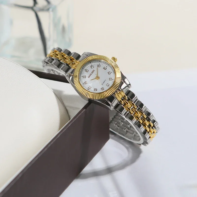 2pcs Couple Watch High End Fashion Simplicity Fashion Pair Watch Steel Band Men's and Women's Quartz Couple Watch