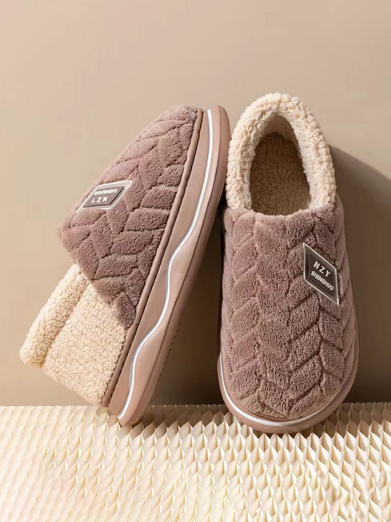 Men's Plush Closed Back House Slippers Soft Fluffy Upper Warm Fleece Lining Indoor Bedroom Winter Slippers