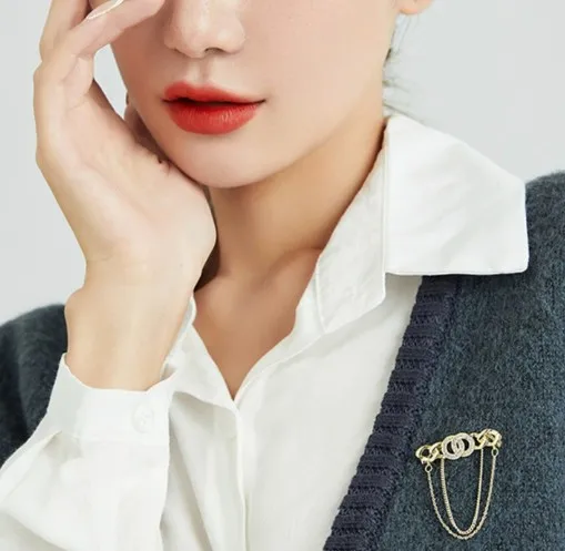 

Новая женская брошь с двойным кольцом 2025 года, модная и модная, антибликовая пряжка, изысканный аксессуар-булавка