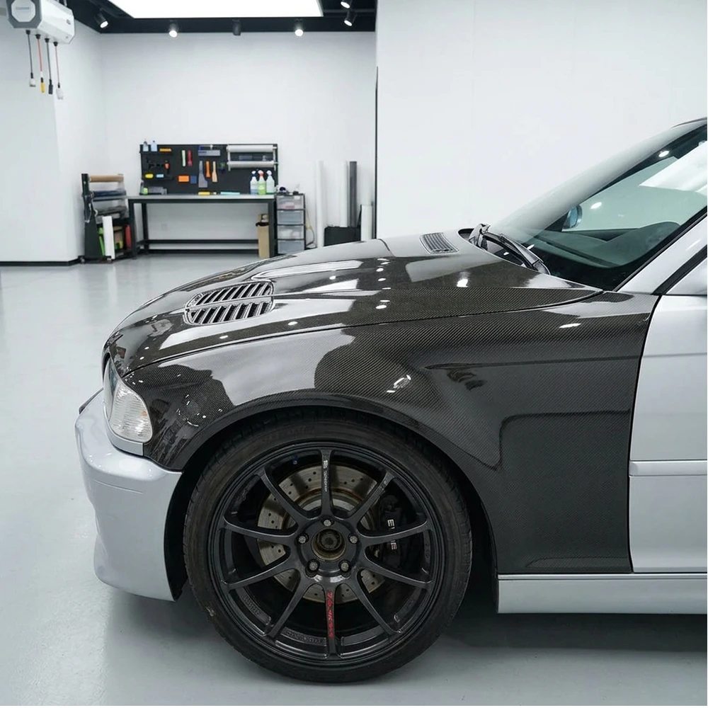 

6D Gloss Carbon Fiber Vinyl Wrap Film for Car Fender Side Wing Protection DIY Styling Body Wrap Air Release Bubble Free Sticker