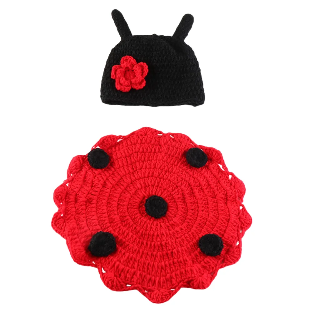 

1 set 1 Set Ladybug Cape Newborn Photo Prop Crochet Hat Baby Knitting Costume Soft Elastic Unisex Outfit For Baby Shower Gift