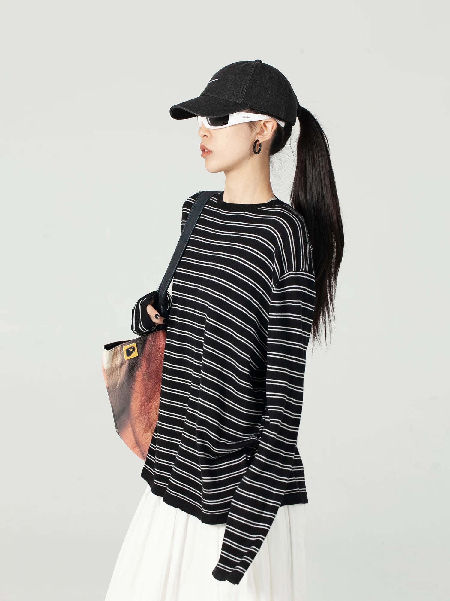 

Женская футболка Biossance Simple Just Right Healing Lazy с круглым вырезом, в полоску, с длинным рукавом, свободного кроя, в повседневном стиле, из смесового шелка