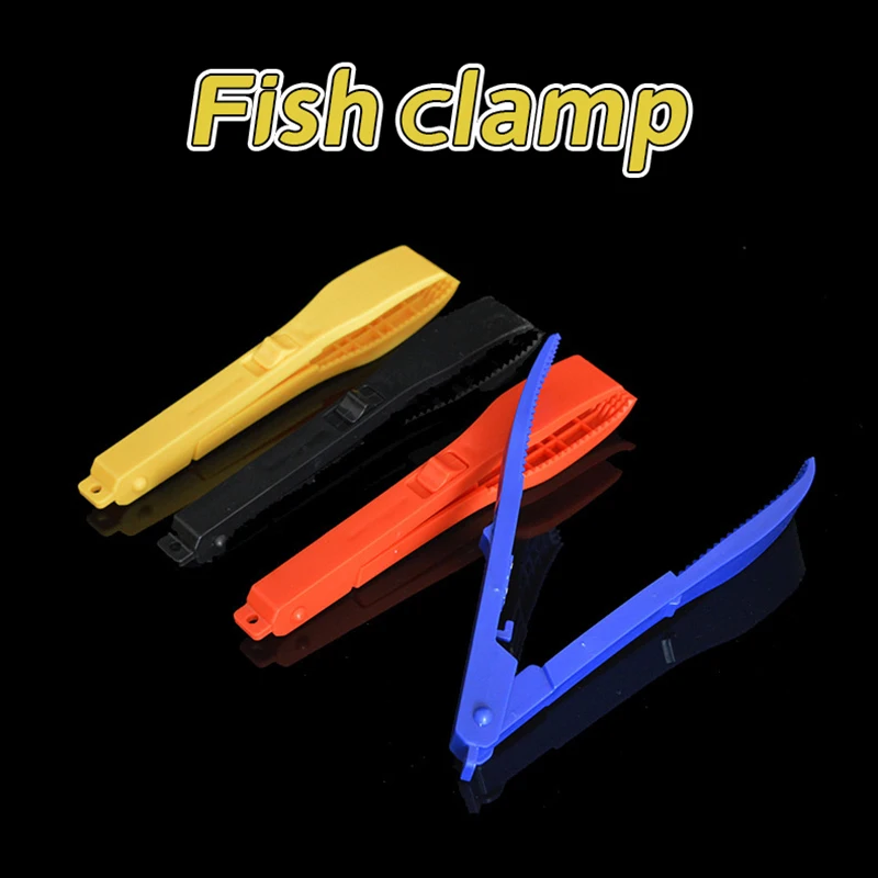 Multifunctional Fishing Fish Clip Hand Controller Tackle Tool Fishing Body Grip Clamp Gripper Grabber with Lock Switch