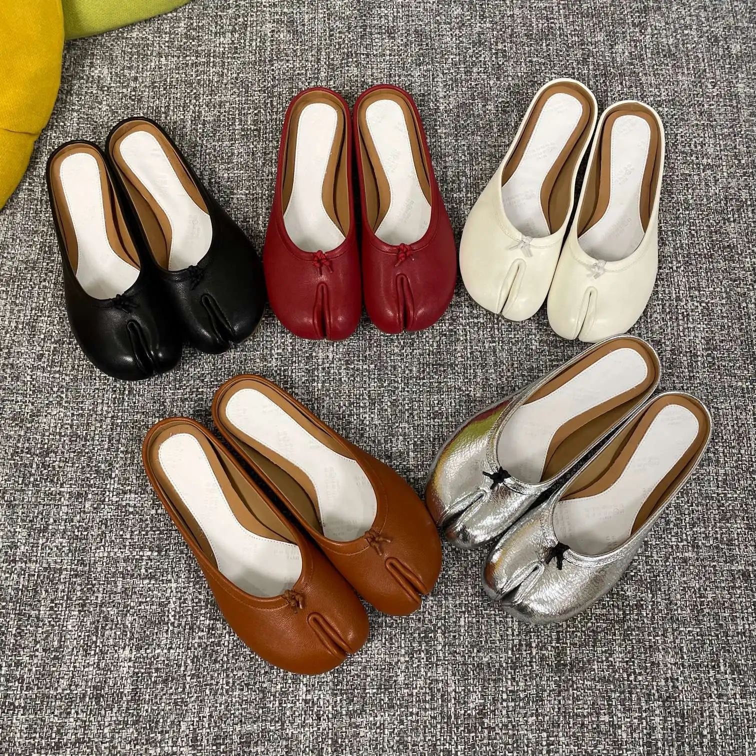 Genuine Leather Women Tabi Shoes Sheepskin Ladies Shoes Unique Split-Toe Mules Sandals Luxury Design Female Concise Flat Shoe