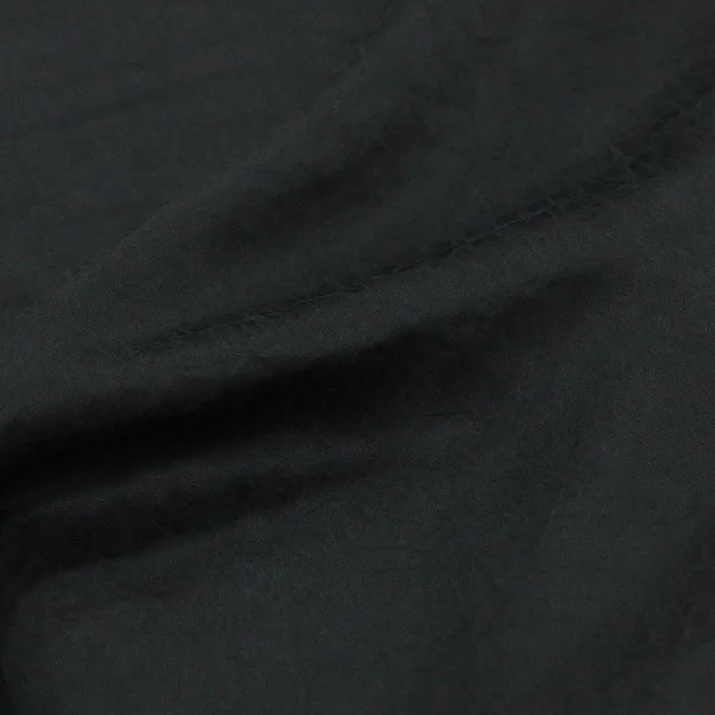 실크 플레인 새틴에 크랙 패턴이 있는 무형문화유산 샹윤사 원단은 치파오 의류에 사용됩니다.