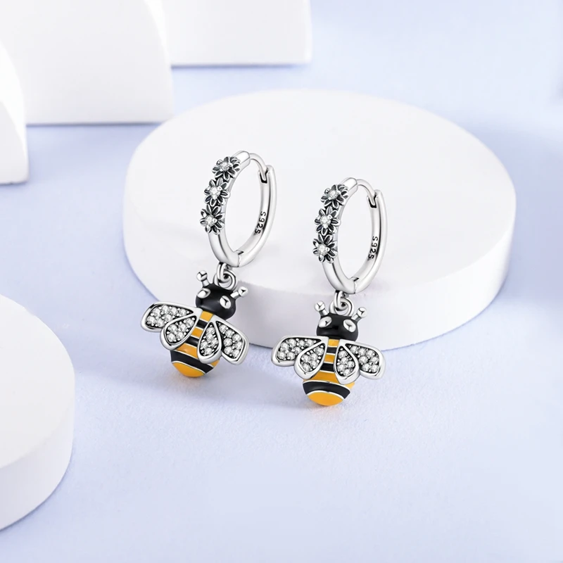 2024 New in 925 Sterling Silver Bee Series Hoops Inlaid Zircon Earrings For Women Fashion Wedding Party Gift fine Jewelry