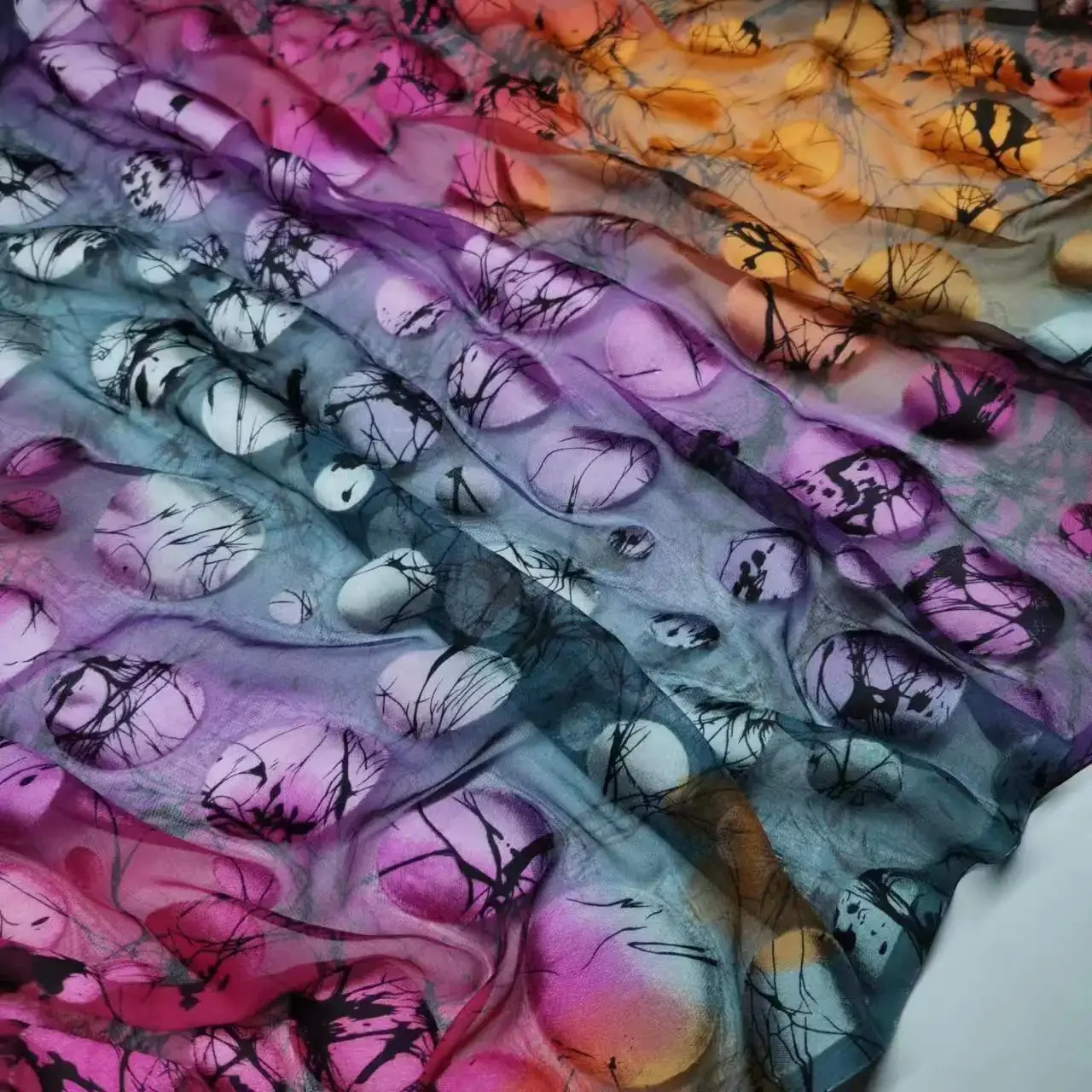 Colorful New Silk Viscose Blended Burn-Out Printing Swissdot Soft Hijab Saree Dress Tissue