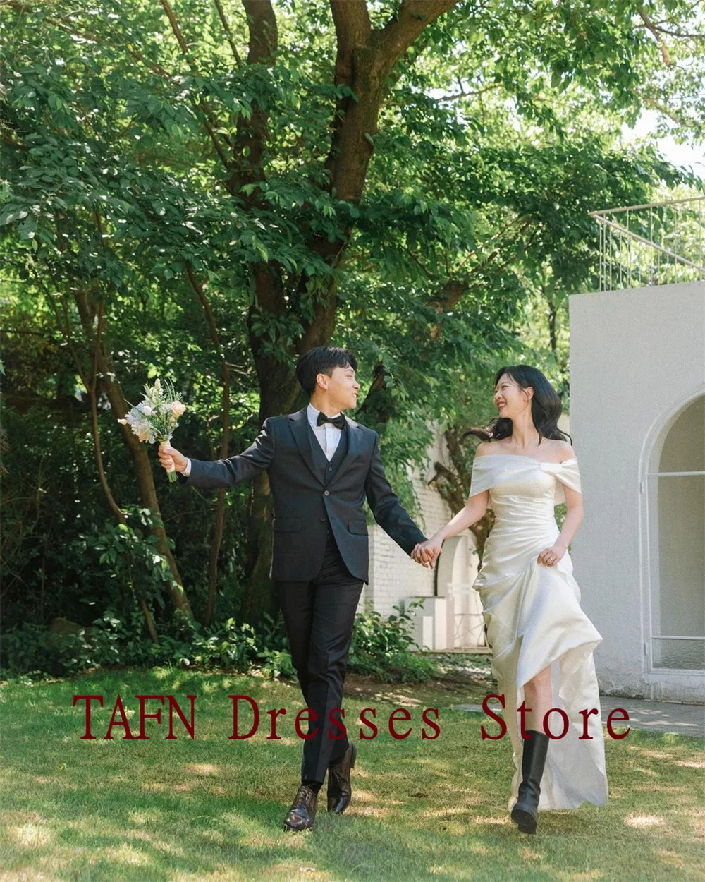 TAFN Off the Shoulder Simple Wedding Reception Dresses Court Train Korea Photo Shoot Dresses Bridal Gwon Custom Made