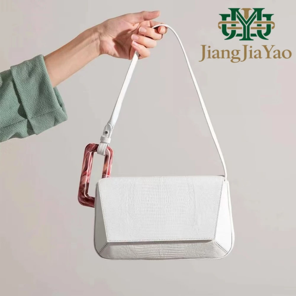 

Новая дизайнерская женская сумка из искусственной кожи, простая, модная, на плечо, с контрастными вставками, женская сумка-багет.