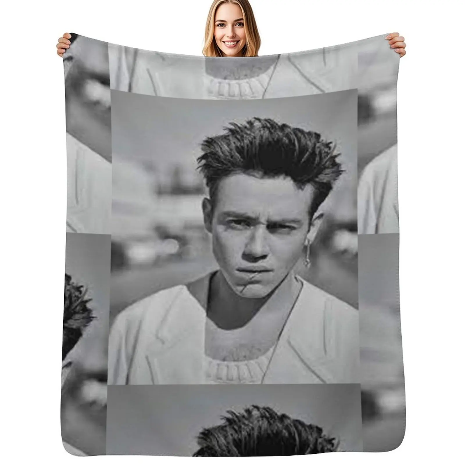 

ETHAN cutkosky Throw Blanket Compact Warm Blanket for Car Road Trip