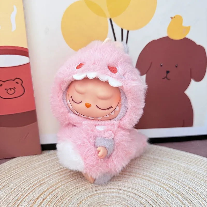

Милый розовый наряд динозавра для Labubu, плюшевая одежда, корейский стиль, синяя акула, пчела, макарон, модная одежда для лаббу, аксессуары