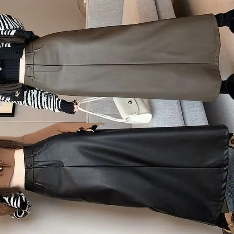 

2026 Осенне-зимняя юбка из искусственной кожи в стиле ретро, женская летняя тонкая средняя и длинная юбка с высокой талией, юбка на бедрах с разрезом, коричневая