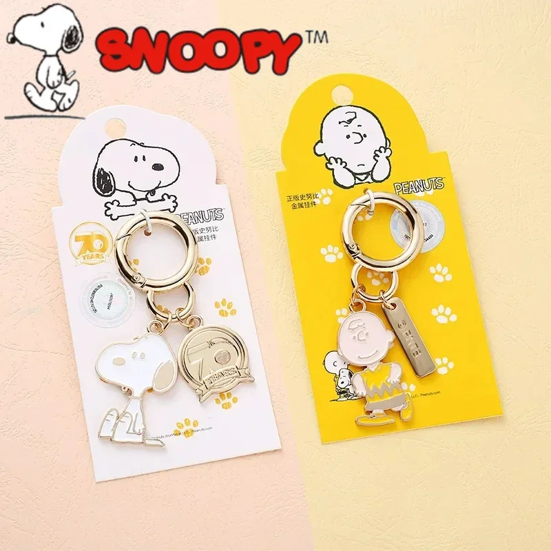 

Snoopy Charlie Cartoon Metal Keychain Cute Couple Pendant Keychain Car Keychain Accessories Student Children Birthday Gift