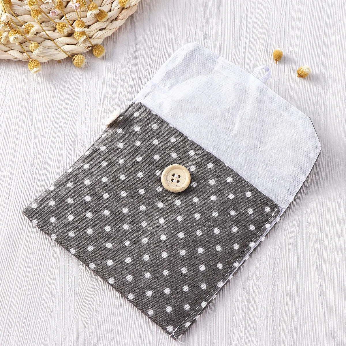 

Sanitary Napkin Women Menstrual Pouch Plain Secret Purse Cotton Travel Kit Storage Menstrual Women Sanitary Bag