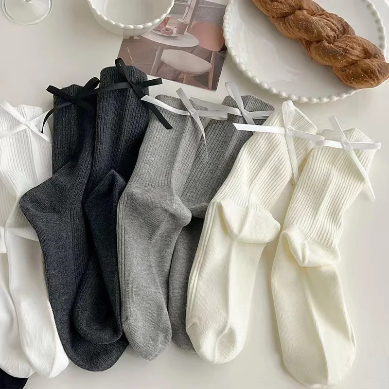 

5 Pairs Autumn Winter White JK Socks for Women Mid-Calf Socks Solid Color Gray Japanese Style Bow Fancy Cotton Socks for Girls