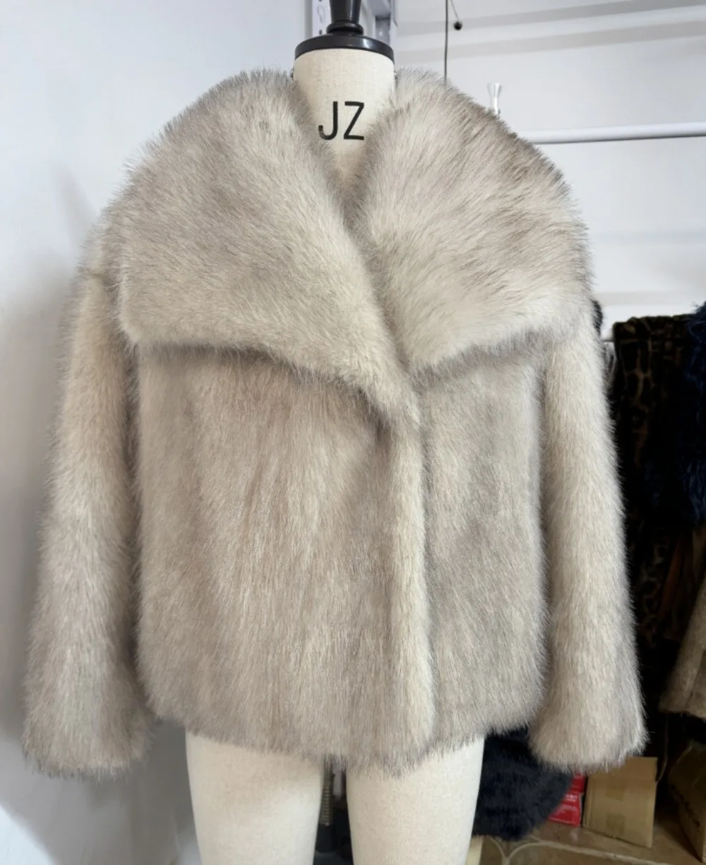 Faux Fur Coat Women Short Jacket Winter Overcoat Lapel Thick Fluffy Long Sleeve Warm Outerwear Luxury Fur Jacket Coat 2025 5
