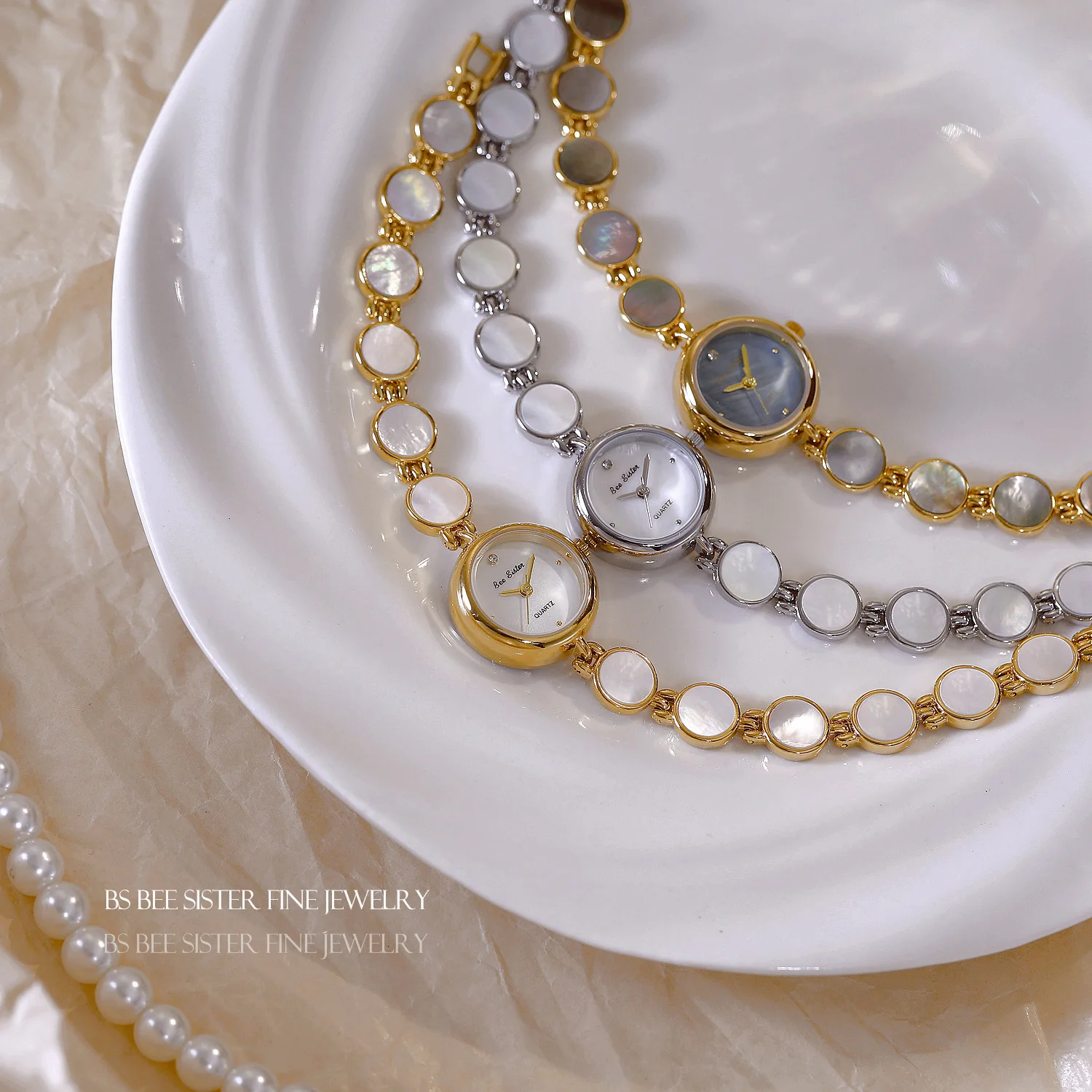 ساعات أنيقة فاخرة للمرأة عالية الجودة الماس سوار ذهب ساعة موضة مقاوم للماء السيدات كوارتز ساعة اليد