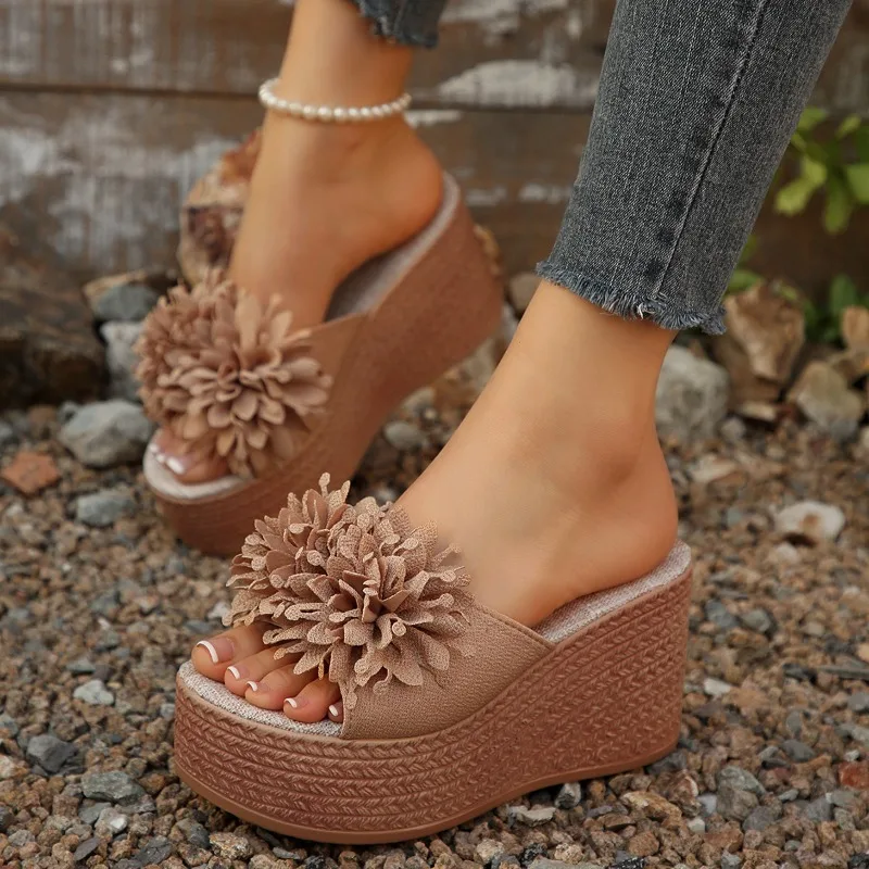 *Round Headed Flower Decorated Open Toed Fashionable Women's Slippers Newly Arrived Hot Selling Sexy Modern High Heeled Sandals