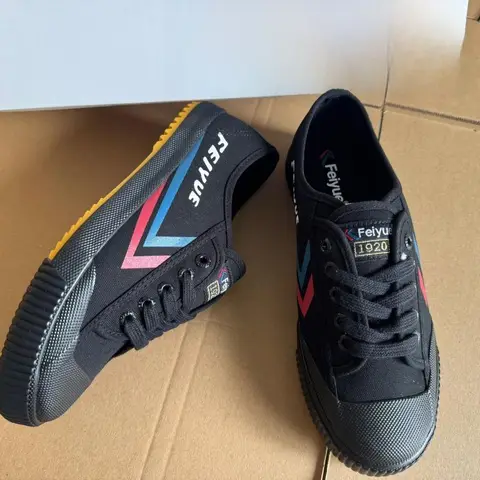 Feiyue Classic Low Top Casual Sneakers 2025 New French Version Bla Red Blue Trendy Campus Couple Canvas oes