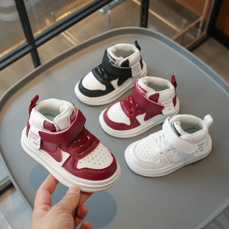 

Children Running Shoes Mid Top Breathable Kids Basketball Shoes Comfortable 2025 Spring Autumn New Girls Sports Shoes Soft Sole