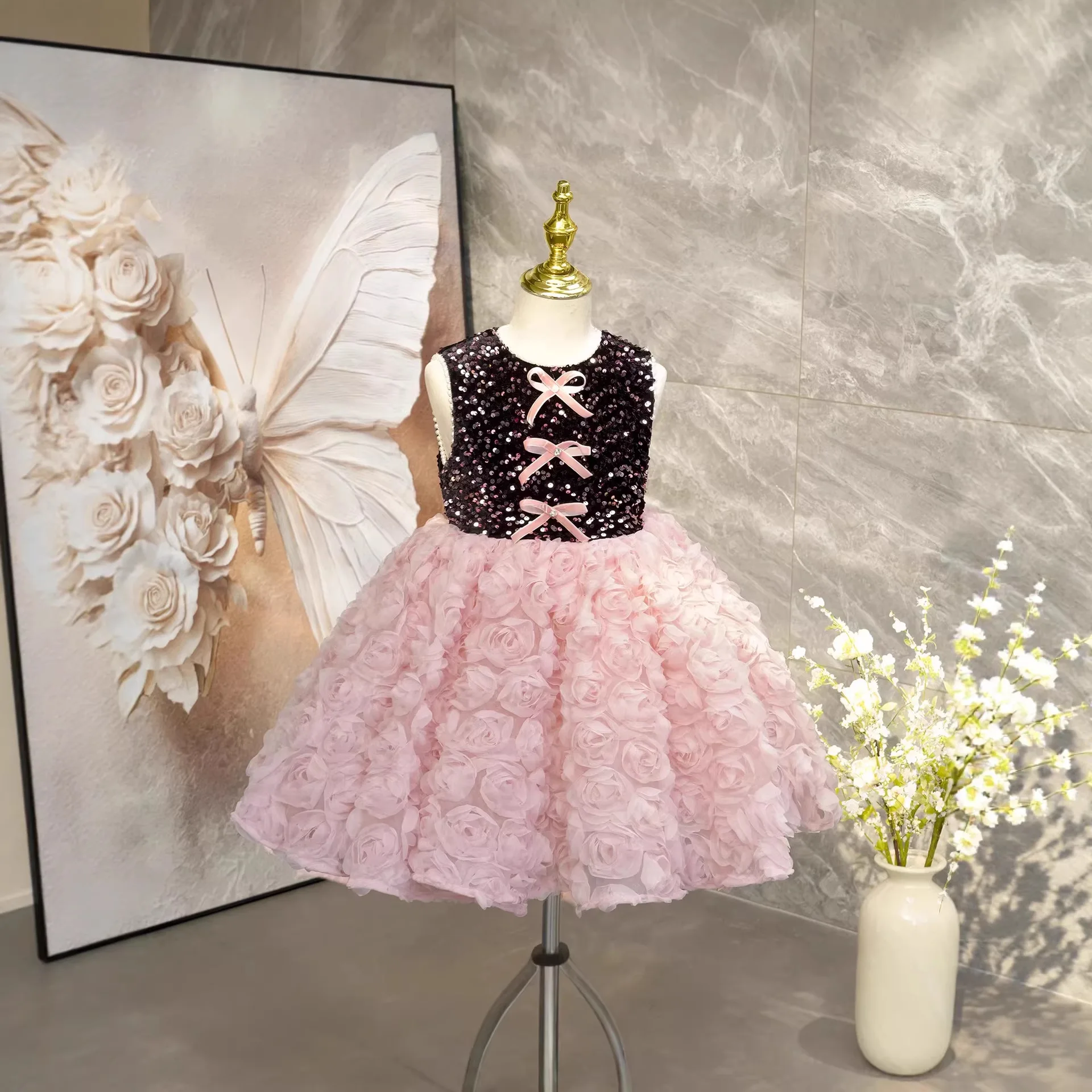 Children's princess dress, girl's birthday sequins flash, host girl's formal dress, piano performance costume, high-end