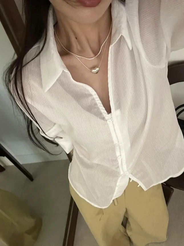 

Ele Ladies' Striped irt Chic Summer Faion Turn-down Collar Single Button Design Korean Sle Loose Fit ort Sve