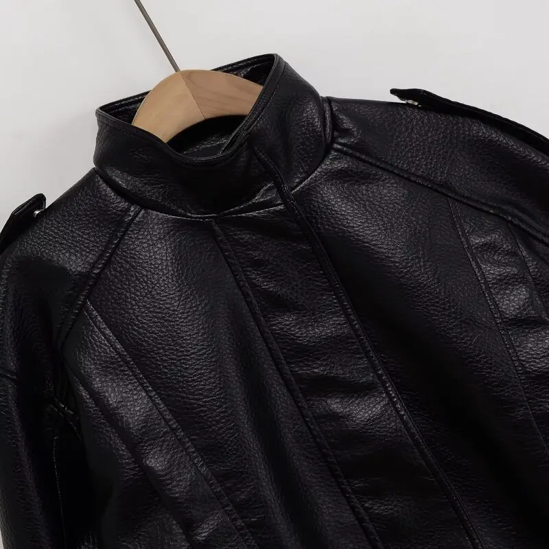 เสื้อแจ็คเก็ตนักบินหนังดีไซน์ใหม่สำหรับผู้หญิง ฤดูใบไม้ร่วง 2025  แบบมีซิป แขนยาว แฟชั่นสำหรับสุภาพสตรี