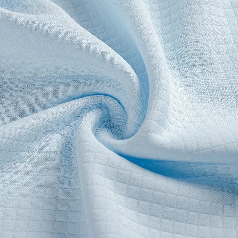 

Ткани: нейлон, полиэстер, понджи, легкие, функциональные, водонепроницаемые, технические, для подкладки, для зонтов, для защиты от дождя, для активного отдыха, ультралегкие.