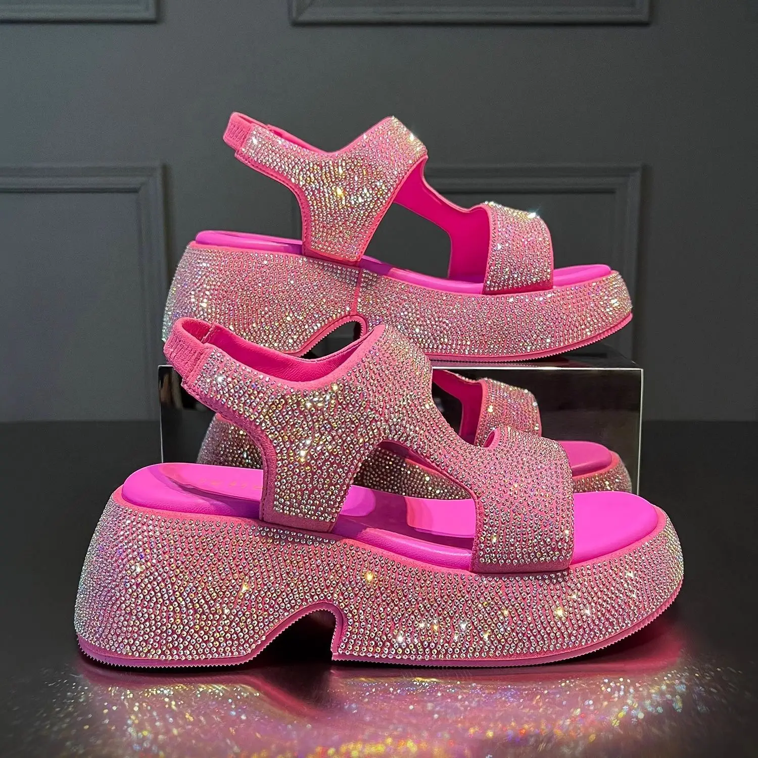 

ZHUOFU Luxury Rhinestone Women Sandals Summer New Sheepskin Elastic Band Thick-soled Open-toed Roman Flat Gladiator Sandals