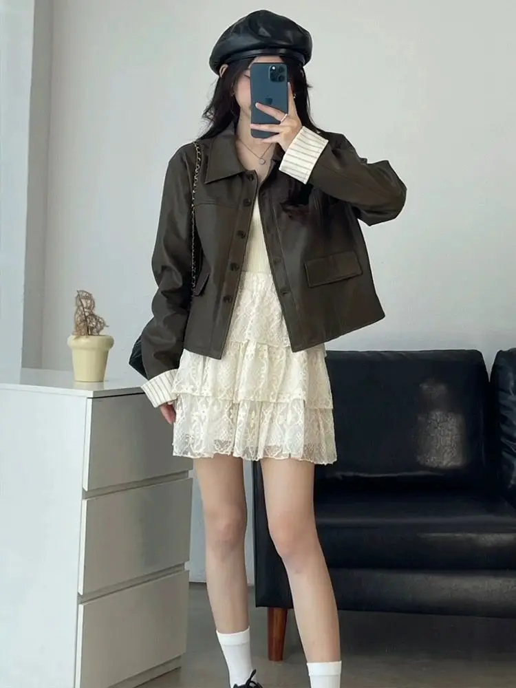 

Женские короткие стеганые куртки Цветочный бойфренд Цвета Художественный ворс С каплями Нечеткие манжеты Короткие моющиеся отпускные матовые сладкие