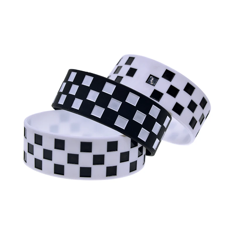 25 Pcs Black White Checkered Logo Silicone Bracelet Punk Style Grid Pattern One Inch Wide Bangle