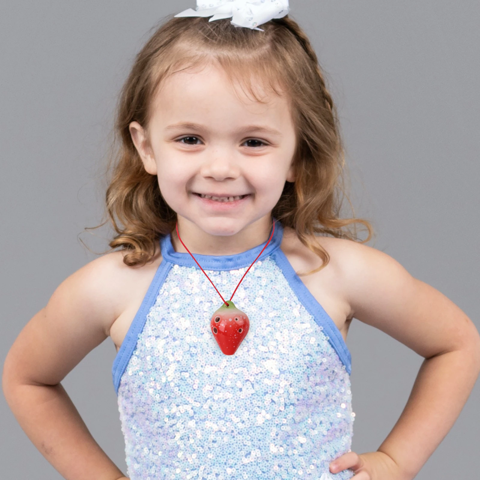 

Beginner 6 Hole Strawberry Ocarina Small Lightweight Portable Musical Instrument for Parties Schools Ceramic Ocarina