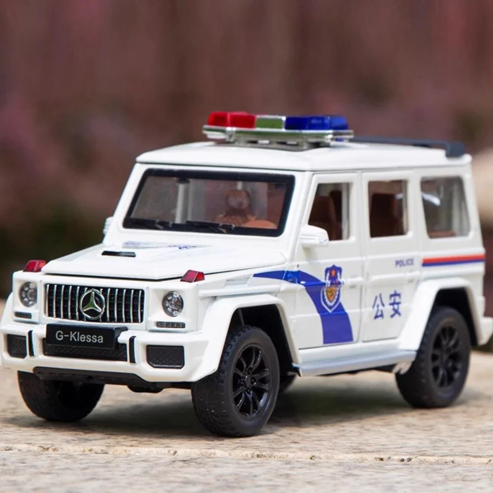 

Scale 1:32 G63 GLS580 Police Car Model Toy Alloy Diecast Doors Opened Sound Light SWAT Miniature Vehicles Models Collection Gift