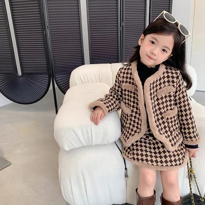 2024 new  Girls' Autumn and Winter small fragrance set Children's furry coat + skirt thickened warm two-piece set 2-8 years old