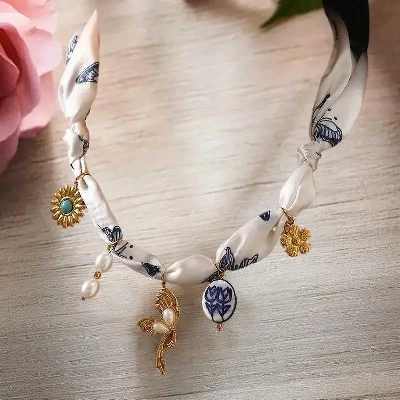 ホリデースタイル マルチチャーム スカーフネックレス ステンレススチール フラワーシェルペンダント デコレーション レディースジュエリー ギフト