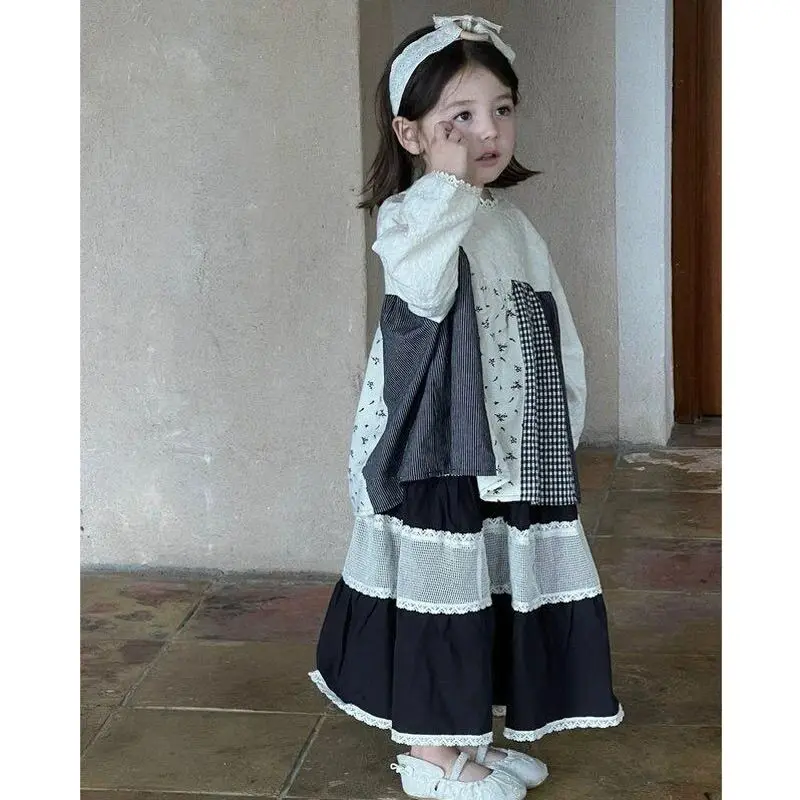 

New Girls' Autumn Outfit Set, Retro Jacquard Embroidered Shirt Top, Pretty Patchwork Skirt Two-piece Set