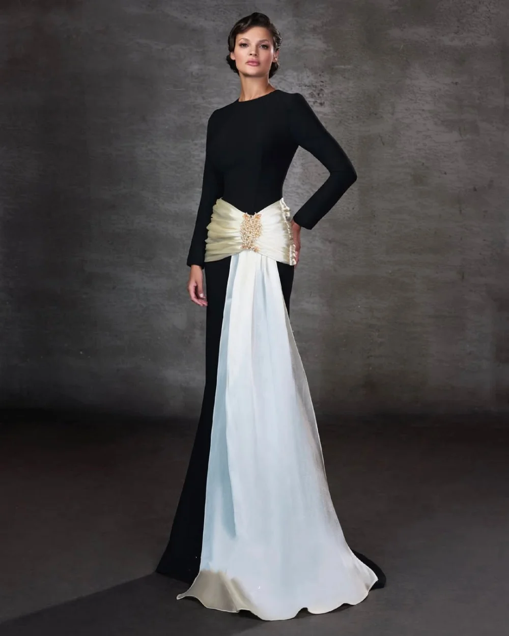 

Customized Elegant Women Jersey Beading Ruched Mermaid Evening Dresses High Quality O-Neck Long Sleeves Floor Lenght Party Gowns