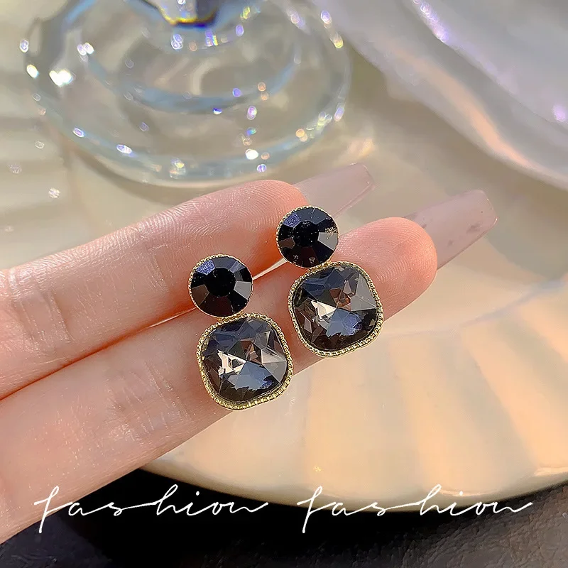 New Sugar Crystal Champagne Black Color Geometry Square Round Drop Earring for Women New Party Jewelry Christmas Girl Gift