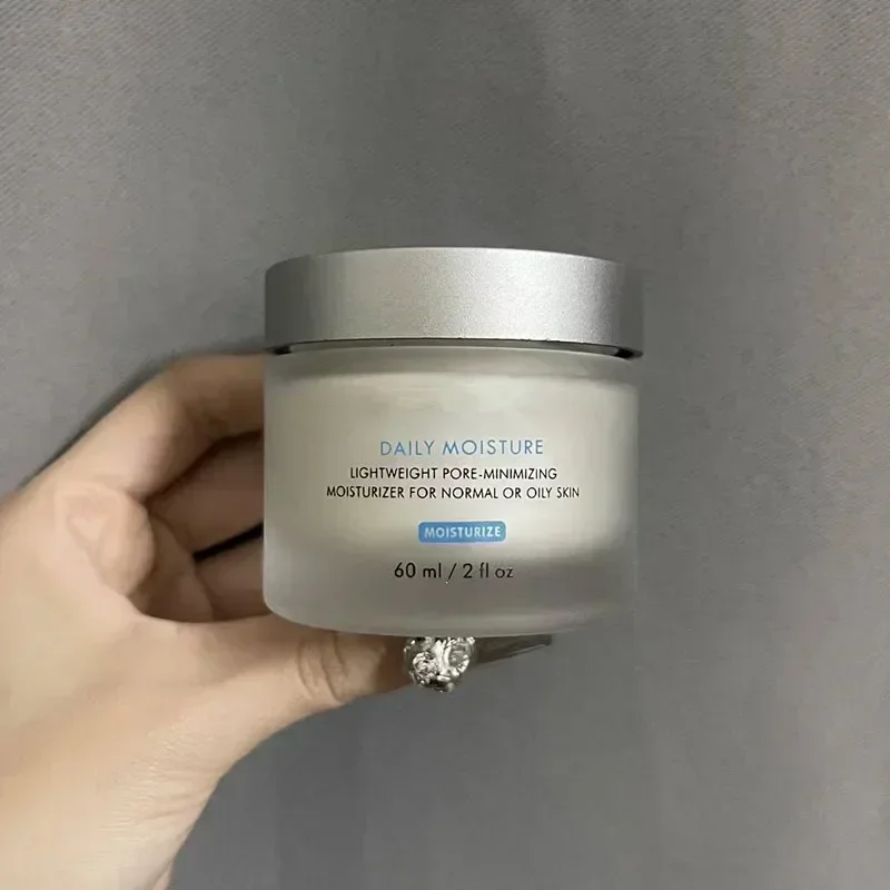 มอยส์เจอร์ไรเซอร์เนื้อบางเบา ลดรูขุมขน พร้อมสารสกัดจากทะเล สำหรับผิวธรรมดาหรือผิวมัน ขนาด 60 มล.