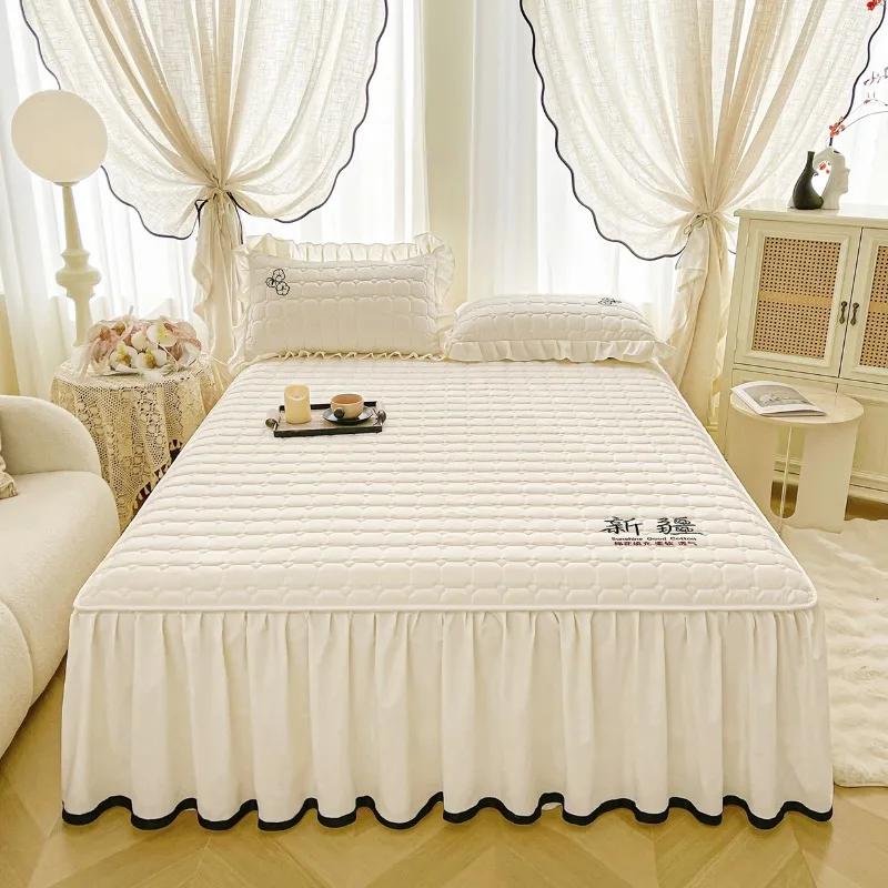 

2025 new raw cotton washed cotton padded thickened bed skirt household lace bed skirt soft bed cover three-piece set