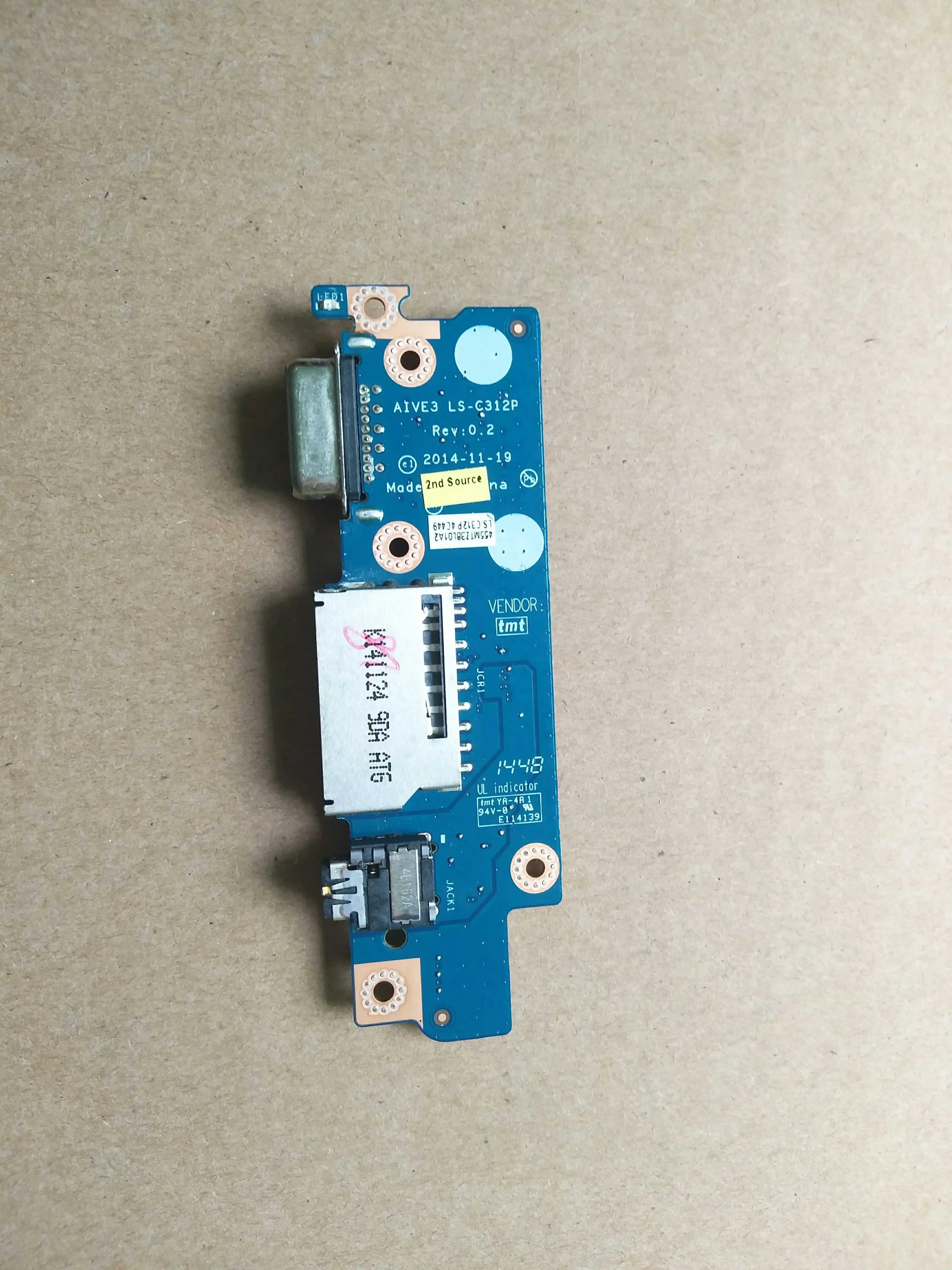 Genuine FOR LENOVO E31-70 VGA SD BOARD LS-C312P