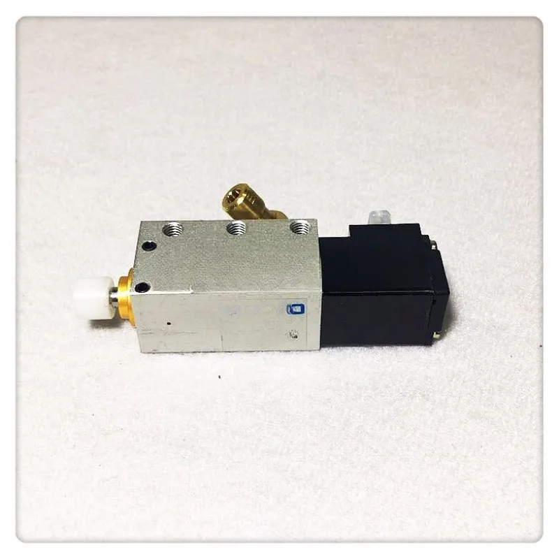 

Applicable to SM/CD102 SM74 imported front gauge paper pressure solenoid valve M2.184.1071 for printing machine accessories